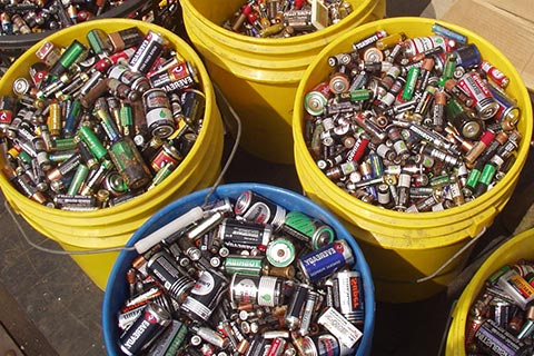 乌海正规公司高价收报废电池|叉车蓄电池回收利用